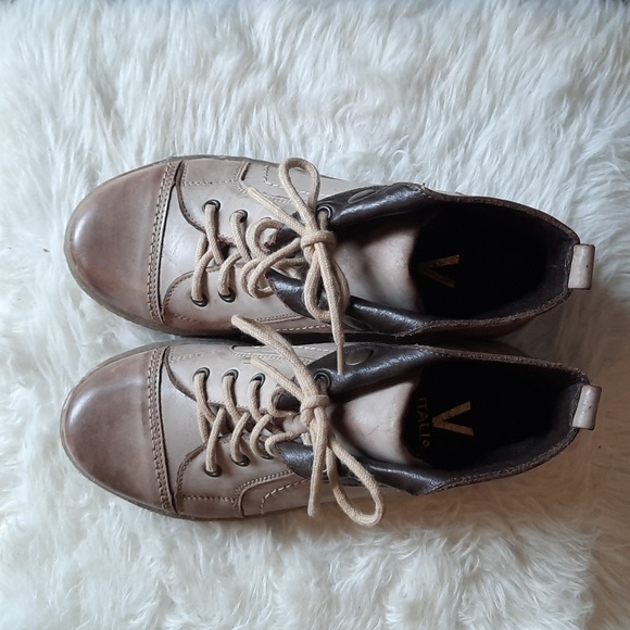 V Italia Booties, Euro size 37, never worn - Picture 4 of 7